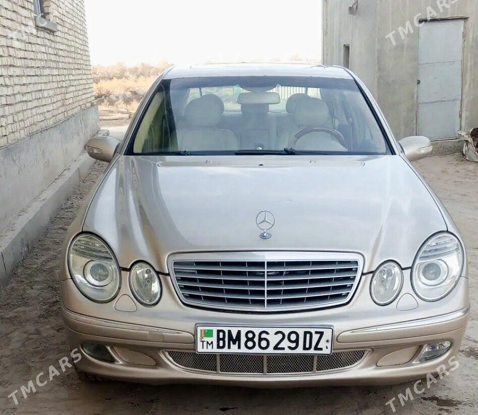 Mercedes-Benz E320 2003 - 130 000 TMT - Дашогуз - img 5