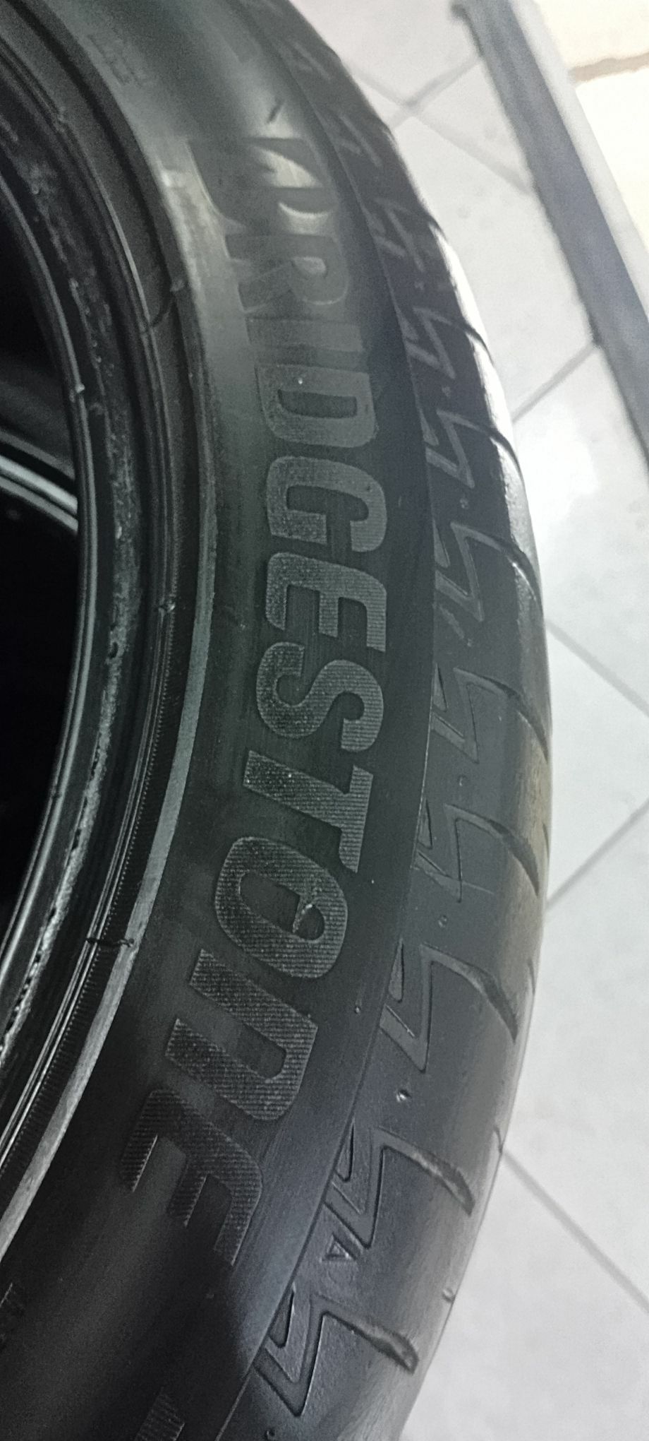 235 45 18 BRIDGISTON 2 000 TMT - Garadamak - img 3