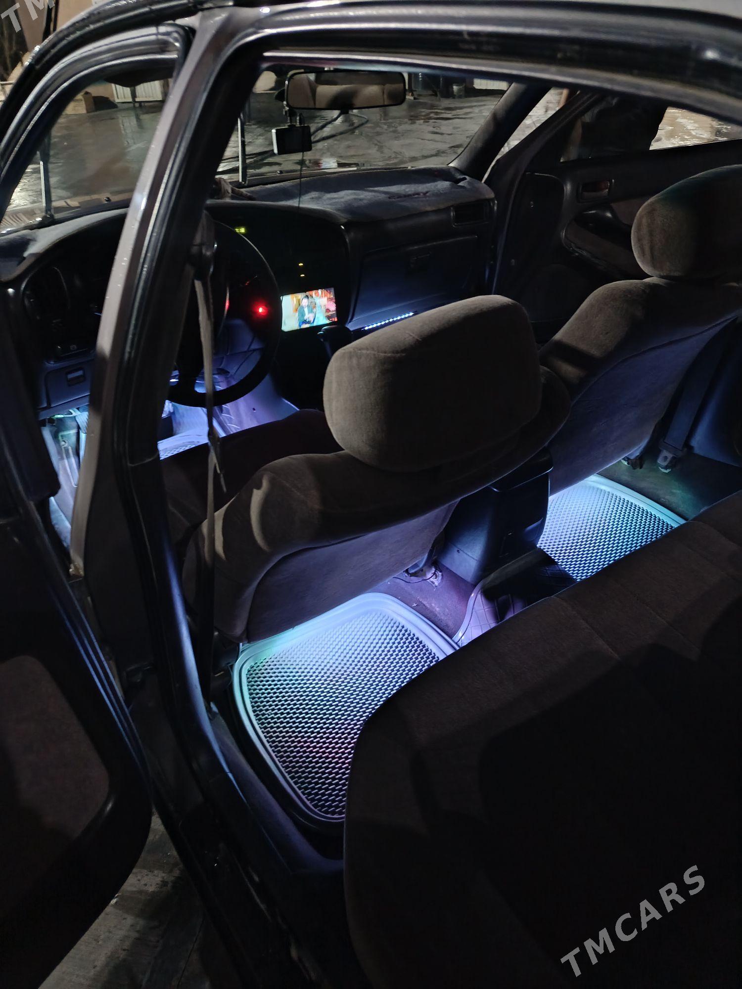 Toyota Camry 1993 - 110 000 TMT - Байрамали - img 5