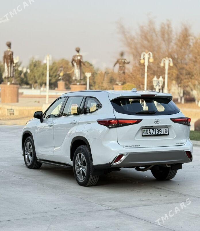 Toyota Highlander 2022 - 619 000 TMT - Türkmenabat - img 4