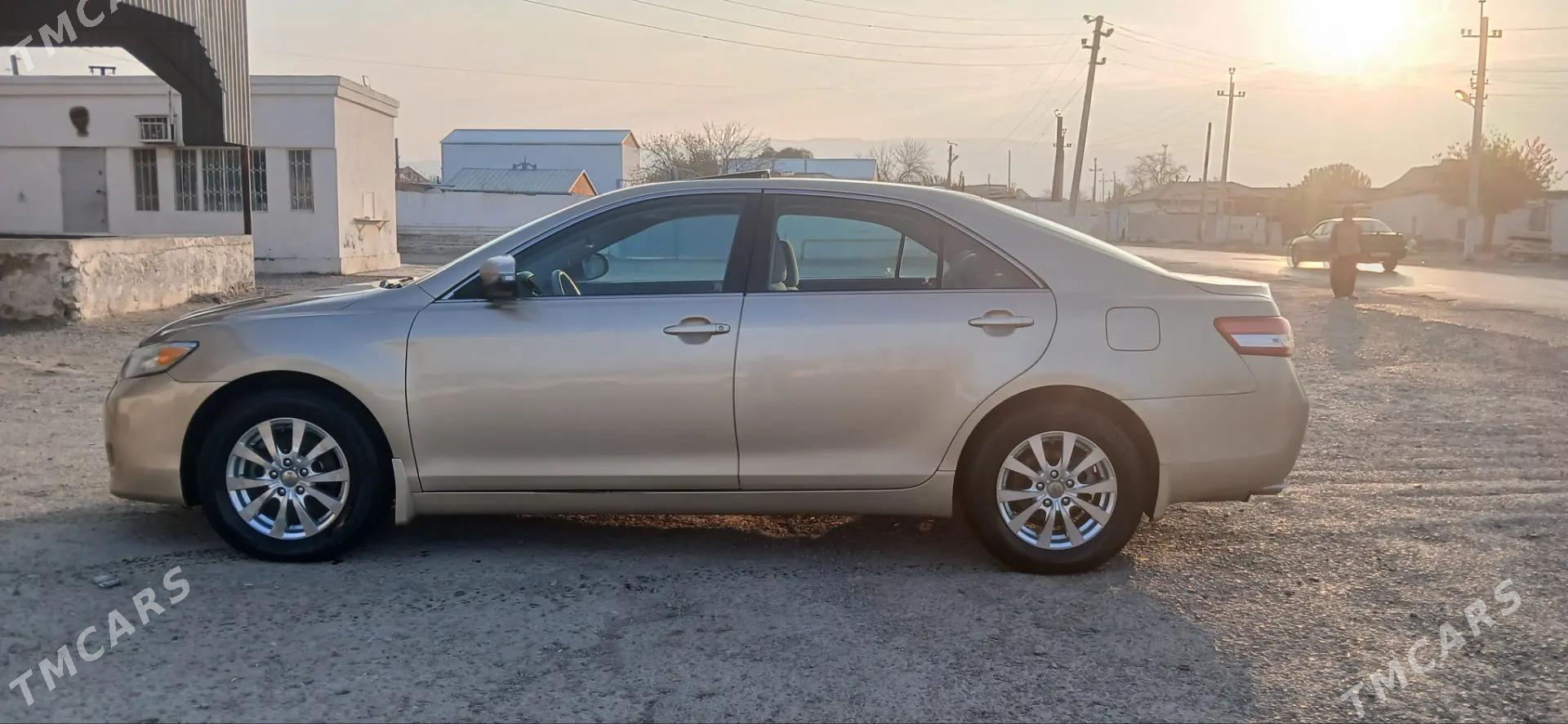 Toyota Camry 2010 - 230 000 TMT - Gyzylarbat - img 1