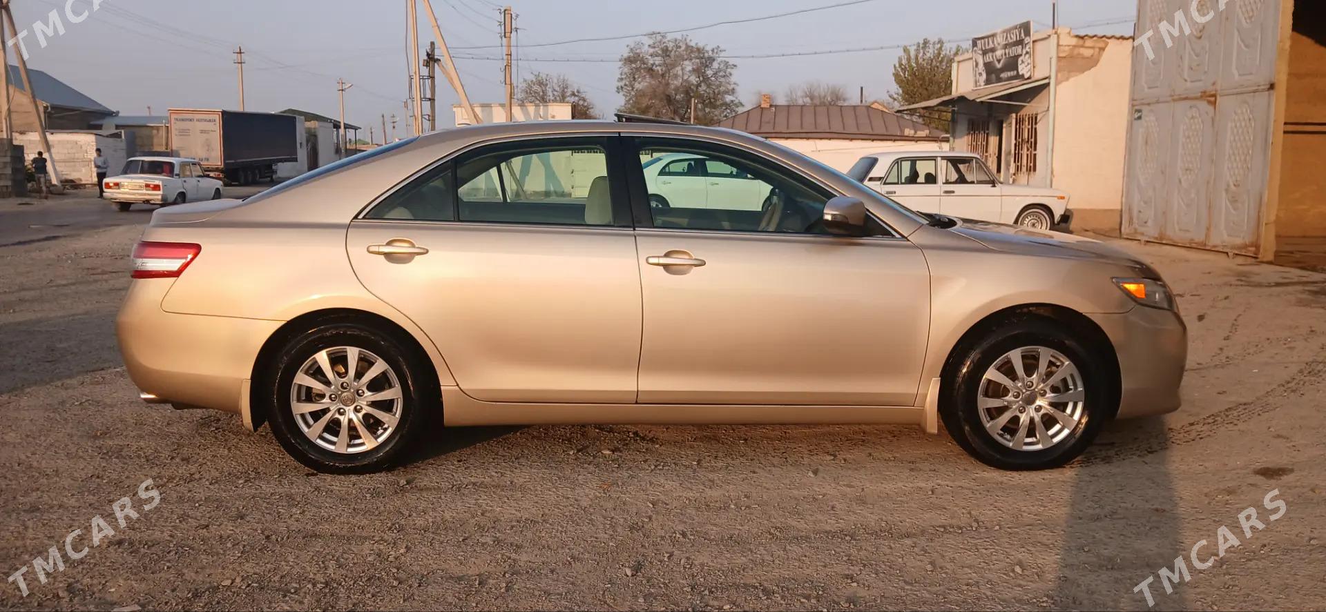 Toyota Camry 2010 - 230 000 TMT - Gyzylarbat - img 2