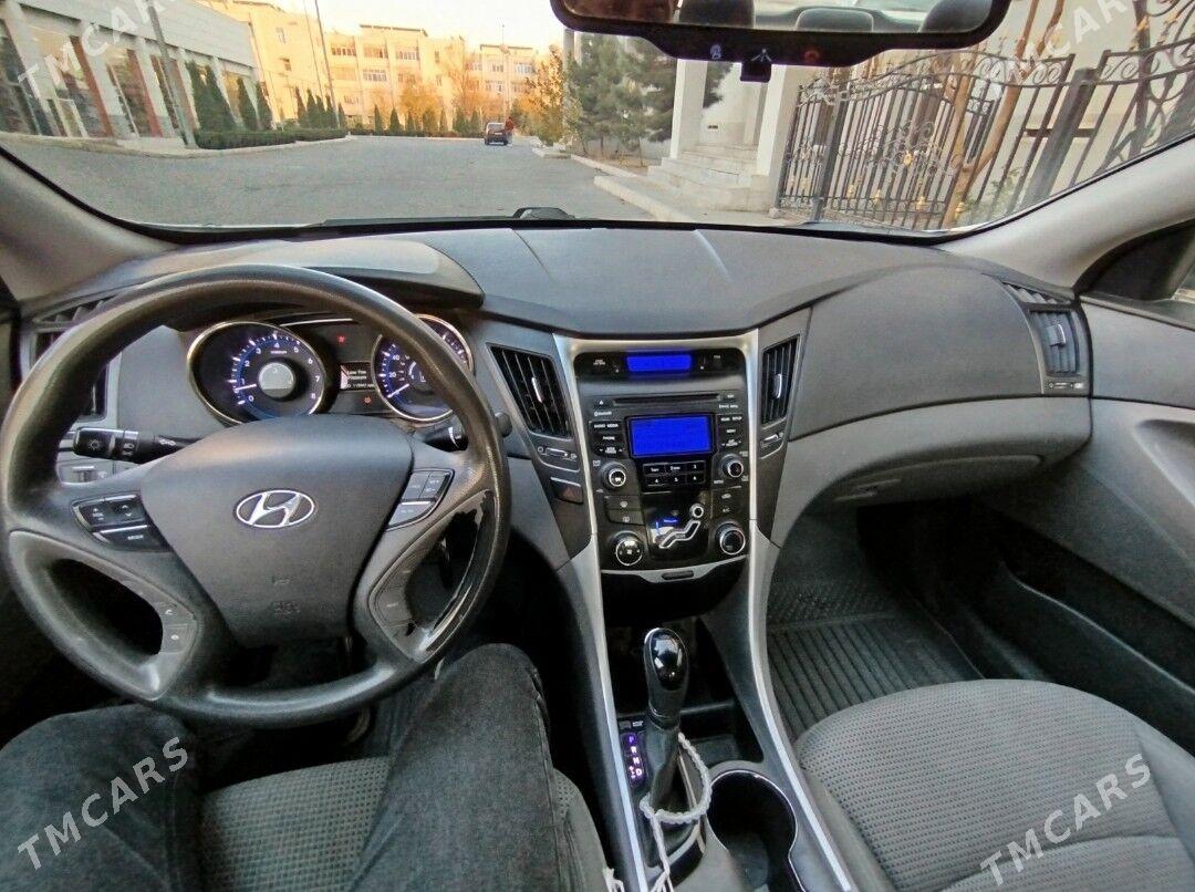 Hyundai Sonata 2011 - 145 000 TMT - Мары - img 9