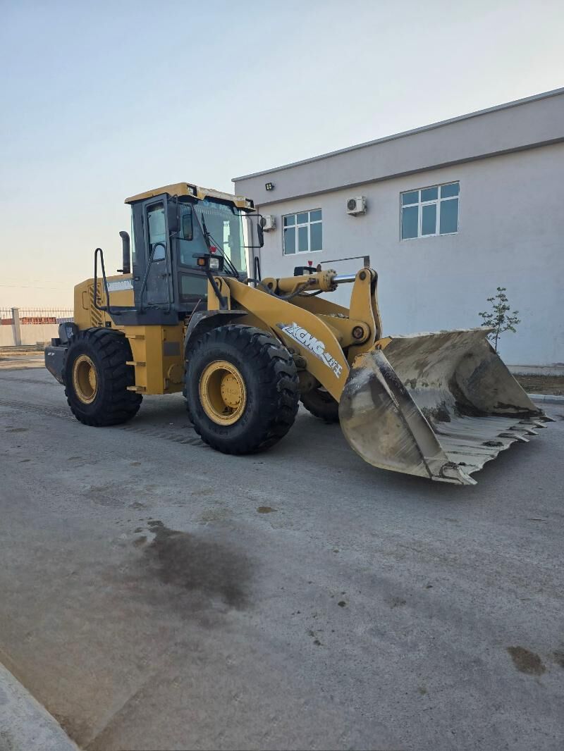 XCMG LW500F 2014 - 480 000 TMT - Ашхабад - img 4