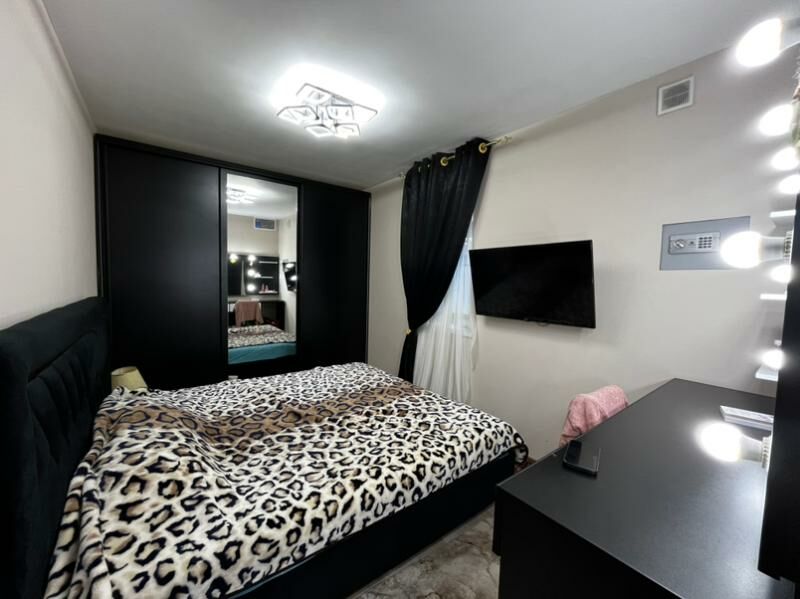 1 Etaj 3 Kmnt - 6 мкр - img 2