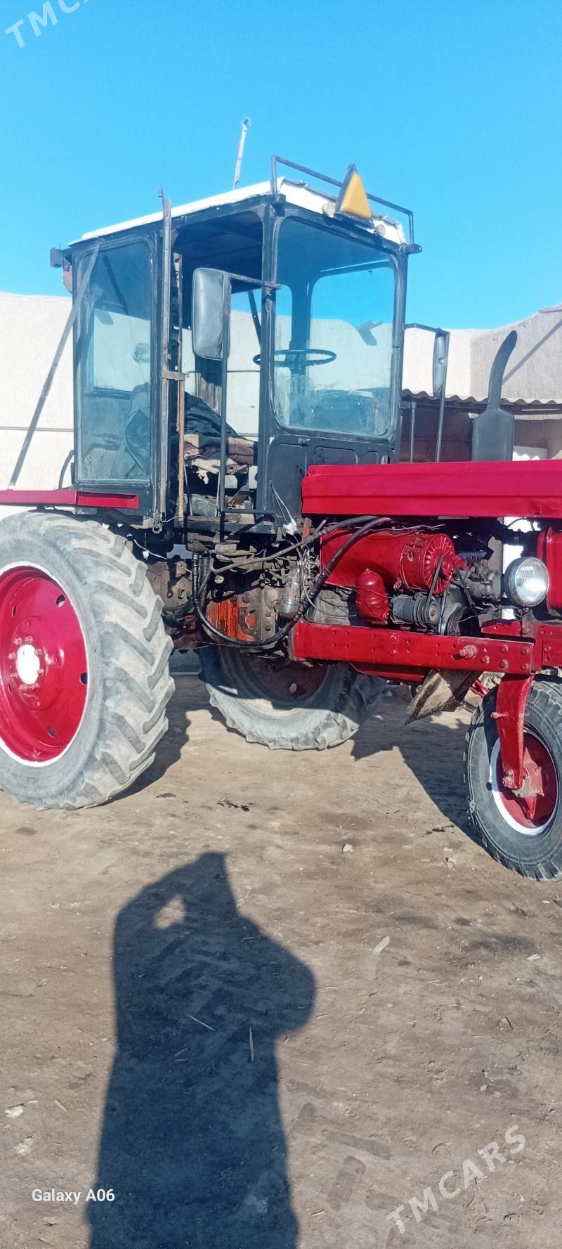 MTZ T-28 1992 - 30 000 TMT - Türkmenbaşy etr. - img 3