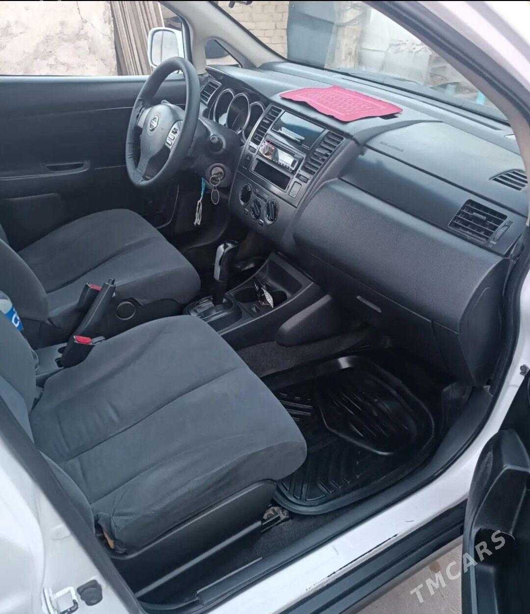 Nissan Versa 2010 - 118 000 TMT - Hitrowka - img 5