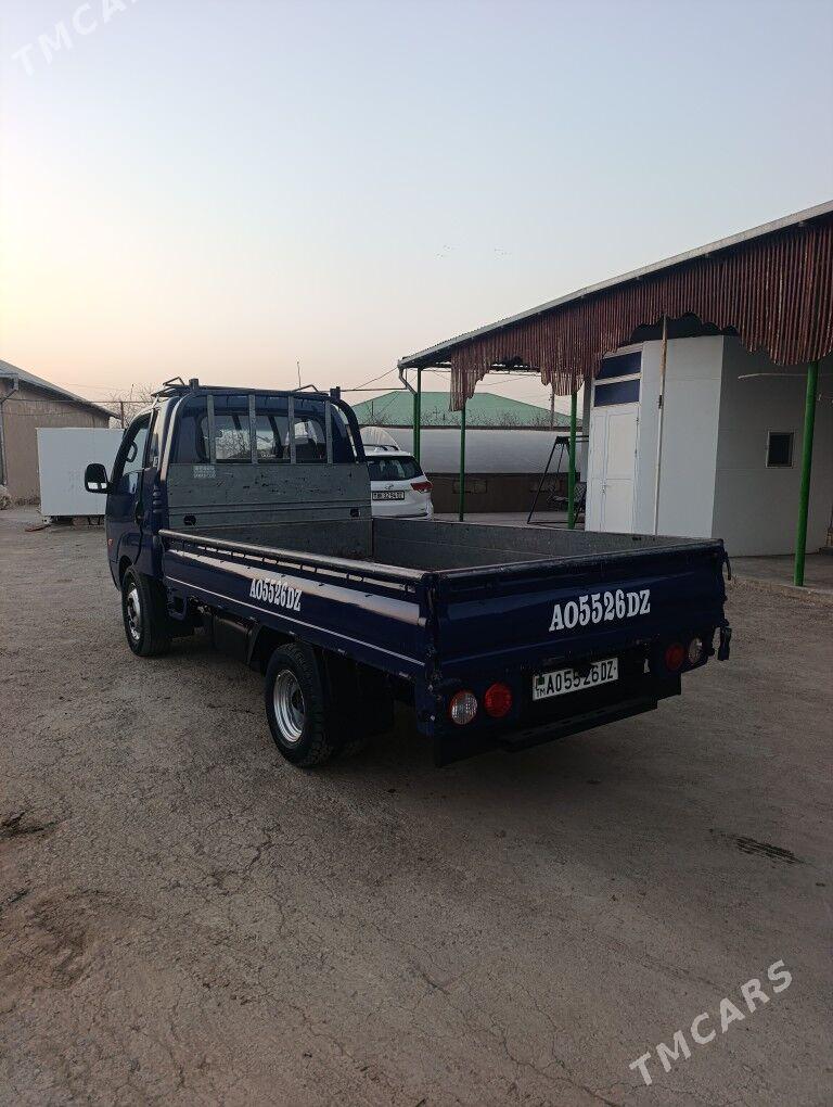 Kia Bongo 2008 - 180 000 TMT - Дашогуз - img 5