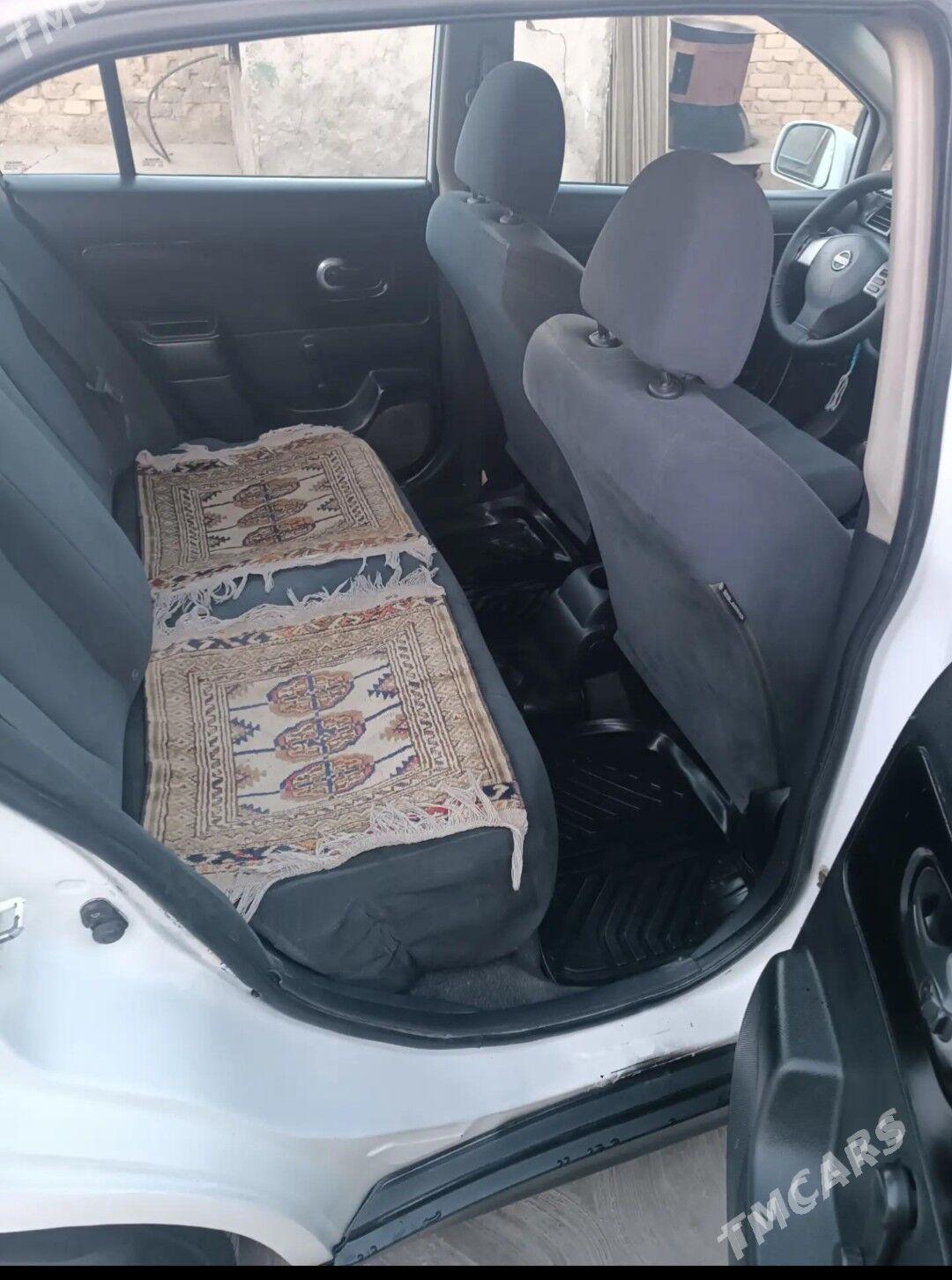 Nissan Versa 2010 - 118 000 TMT - Hitrowka - img 6