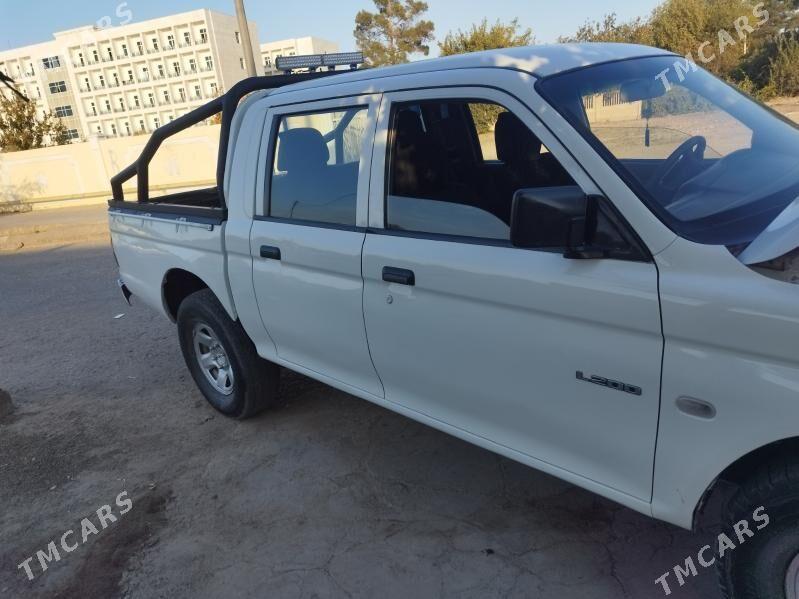 Mitsubishi L200 2003 - 85 000 TMT - Байрамали - img 3