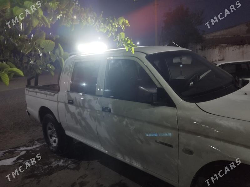 Mitsubishi L200 2003 - 85 000 TMT - Байрамали - img 5