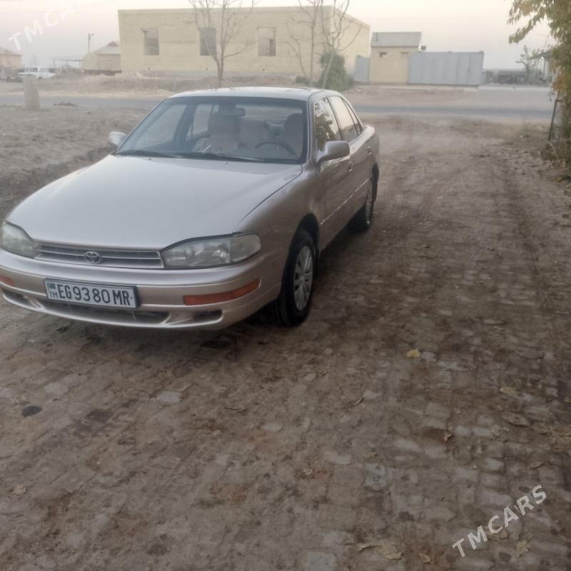 Toyota Camry 1993 - 88 000 TMT - Сакарчага - img 1