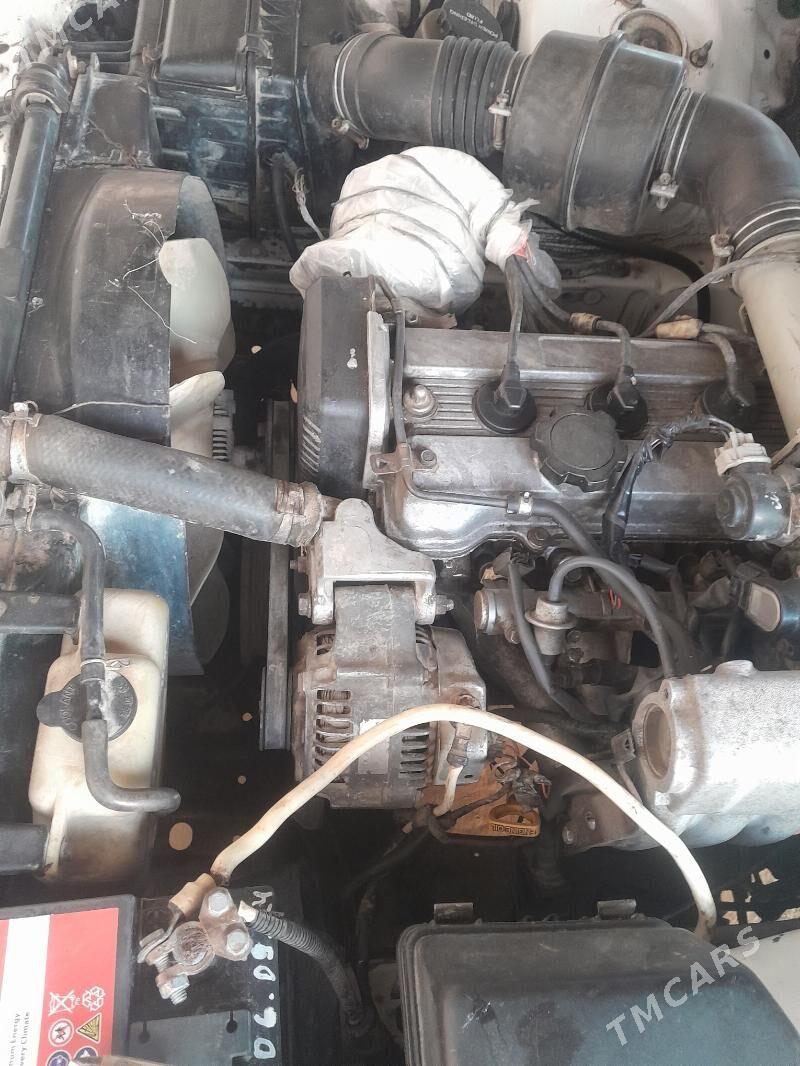 Toyota Mark II 1993 - 32 000 TMT - Ýolöten - img 7