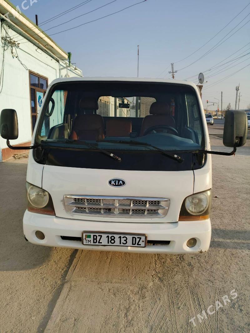 Kia Bongo 2003 - 100 000 TMT - Шабатский этрап - img 1
