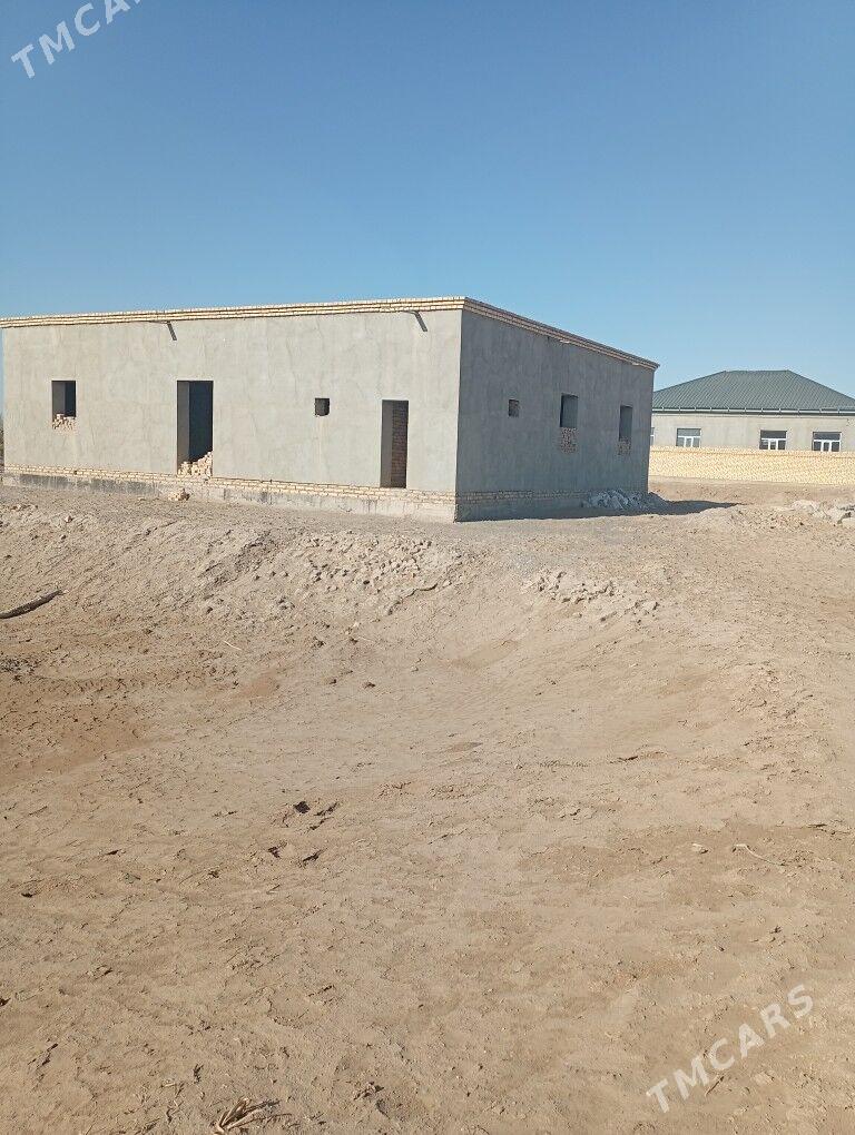 Satlyk jaý 12 sotuk - Шабатский этрап - img 2