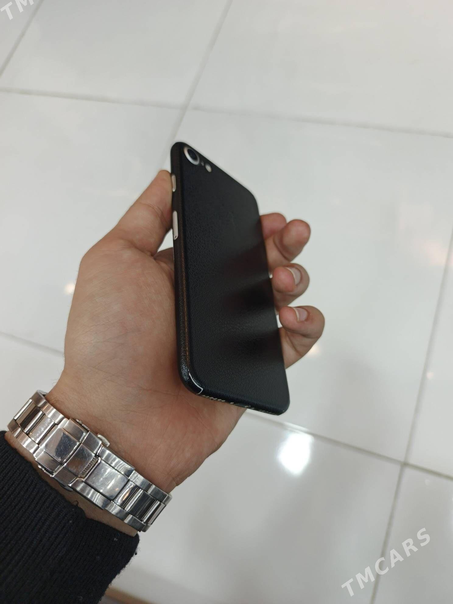 iPhone 7 - 1 mkr - img 2