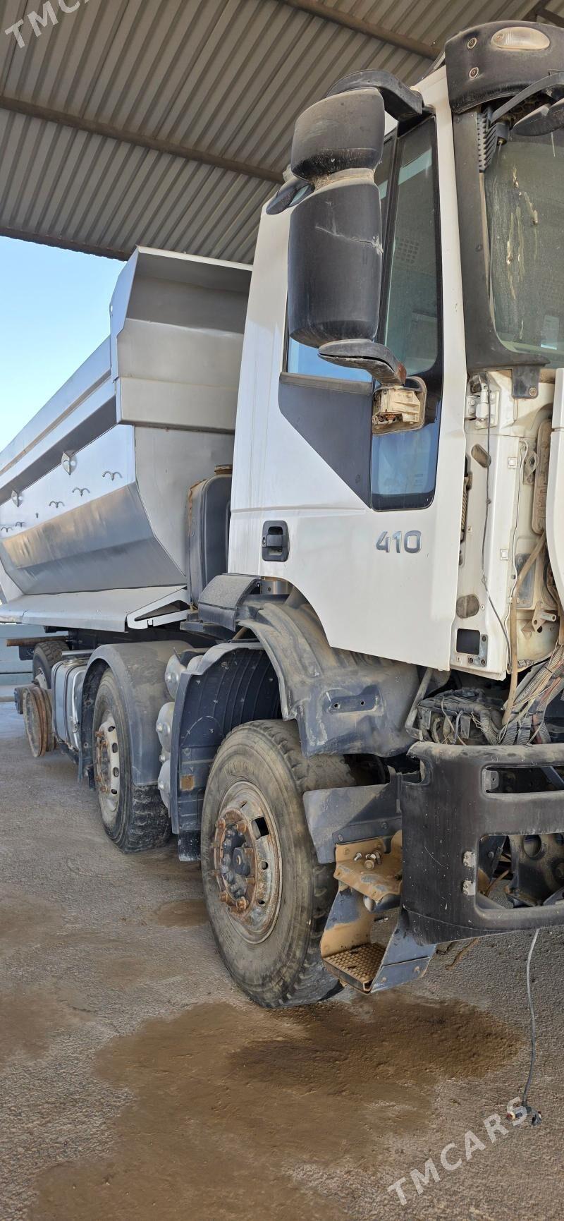 Iveco Trakker 2010 - 400 000 TMT - Ашхабад - img 2