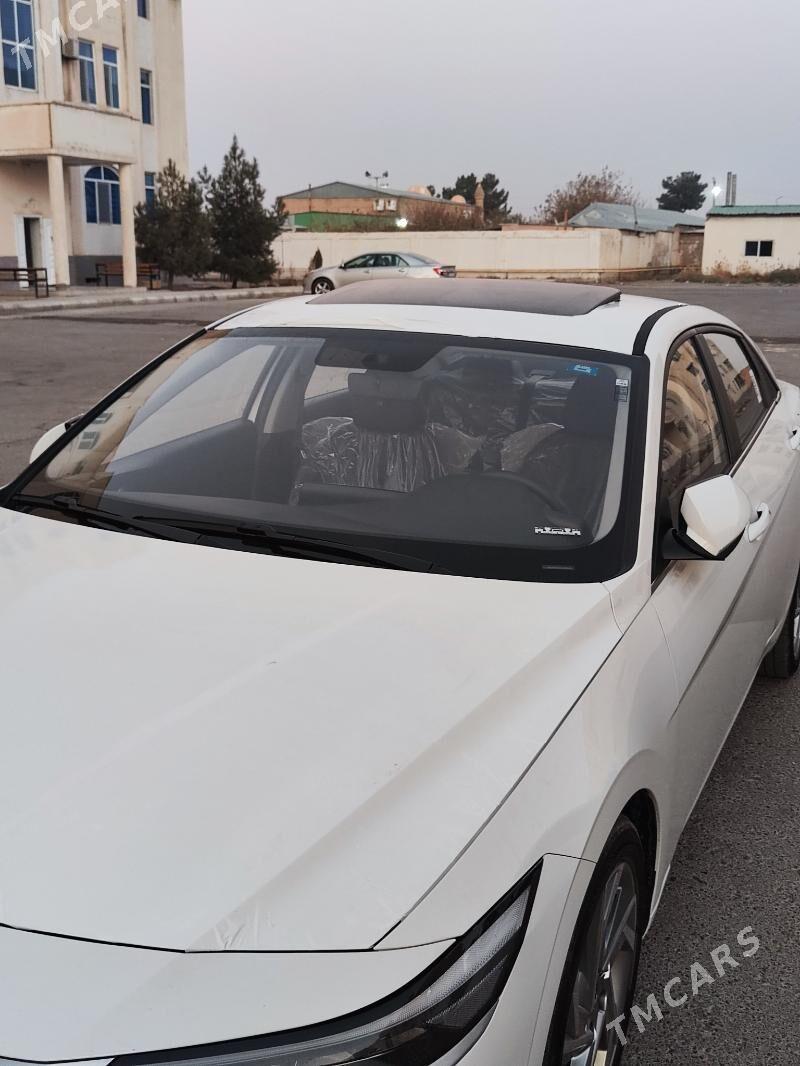 Hyundai Elantra 2025 - 261 000 TMT - Türkmenabat - img 3