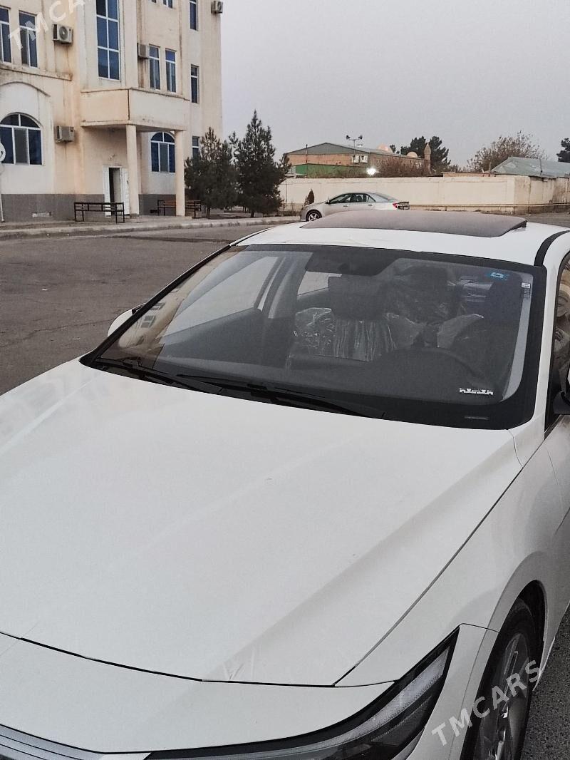 Hyundai Elantra 2025 - 261 000 TMT - Türkmenabat - img 4