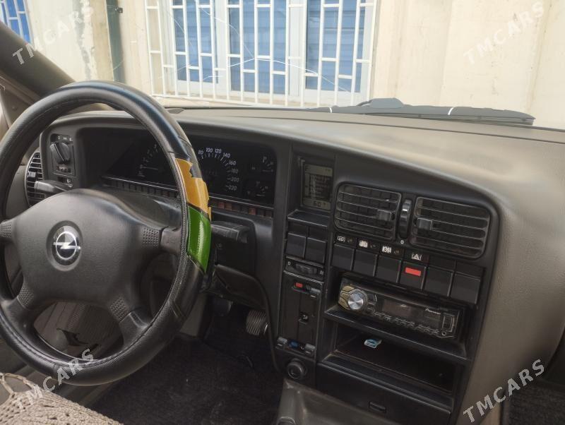 Opel Omega 1990 - 24 000 TMT - Türkmenabat - img 4