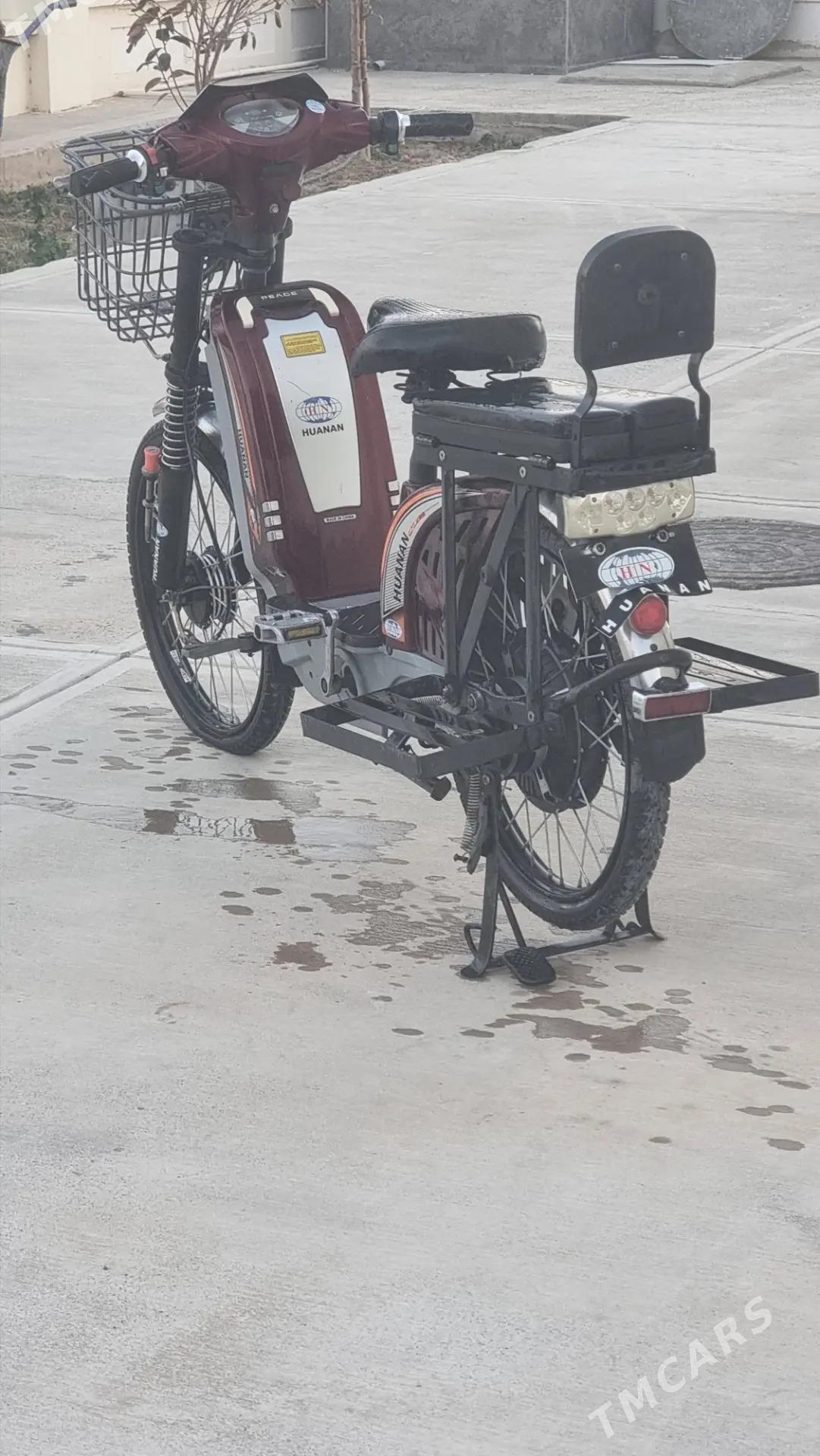 Fekon FK150-8G 2022 - 5 000 TMT - Бузмеин - img 1