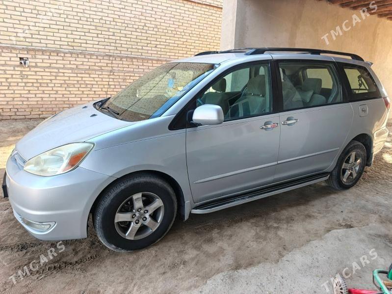 Toyota Sienna 2004 - 220 000 TMT - Халач - img 2