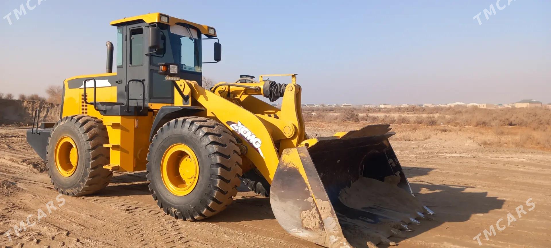 XCMG LW500F 2012 - 600 000 TMT - Köneürgenç - img 1