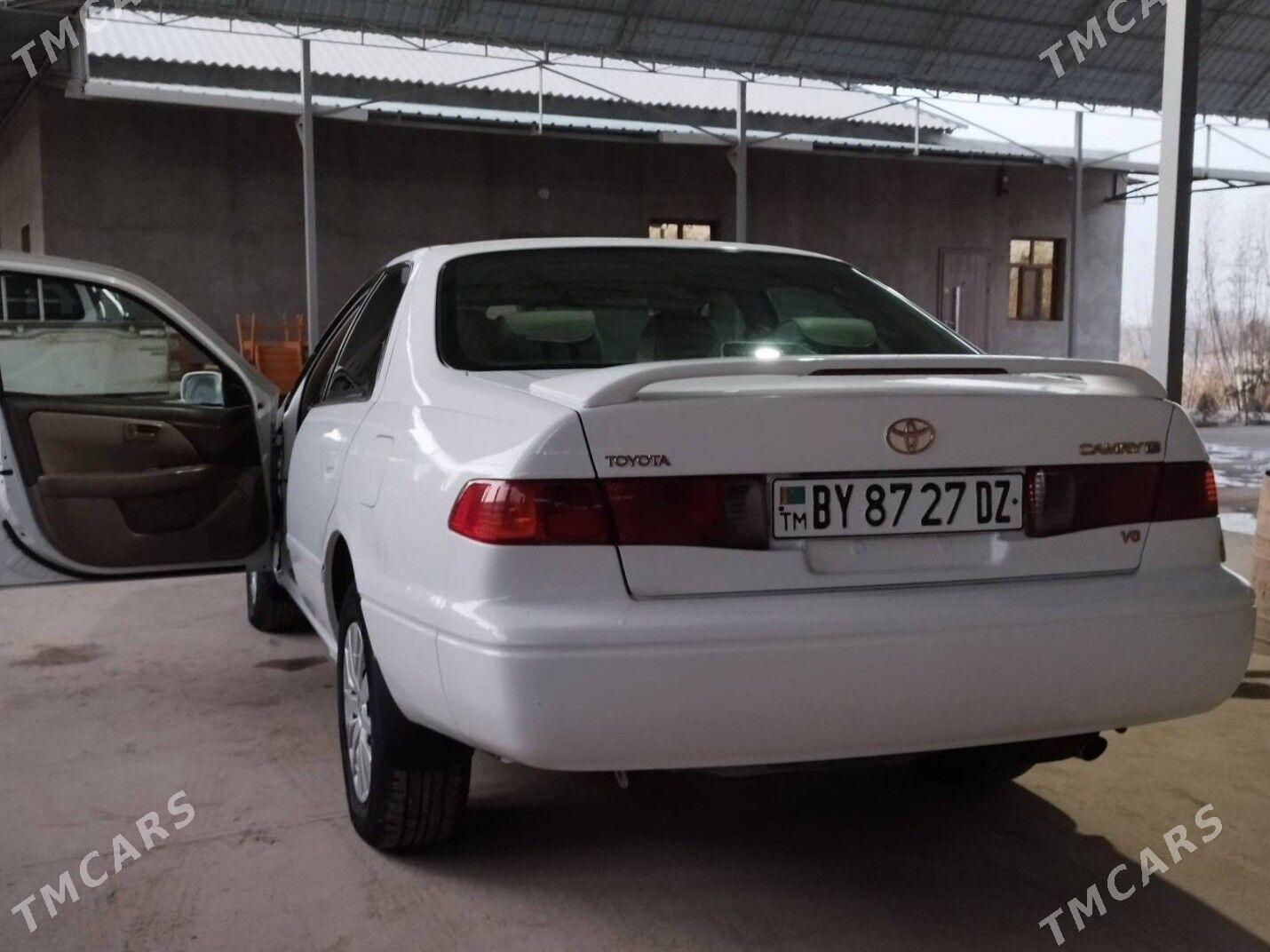 Toyota Camry 2000 - 170 000 TMT - етр. Туркменбаши - img 4