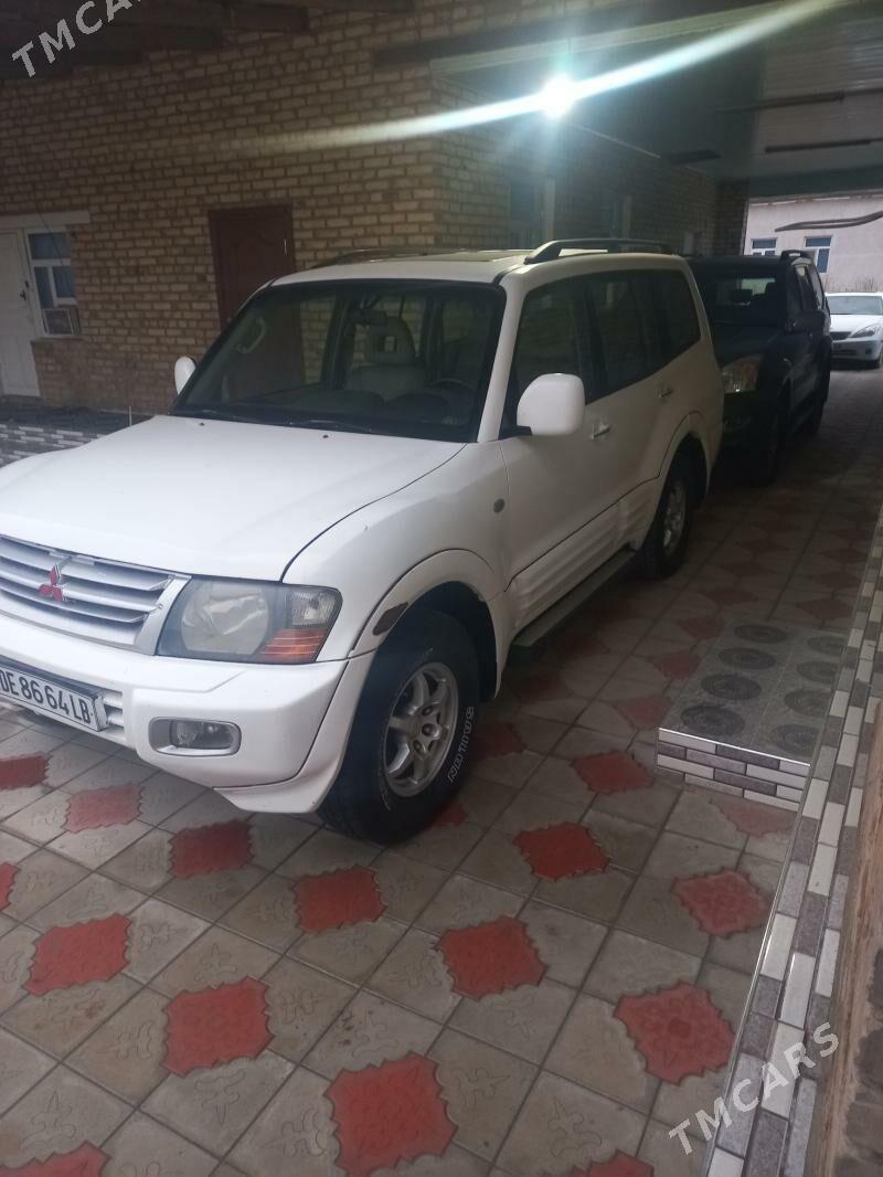 Mitsubishi Montero 2002 - 130 000 TMT - Достлук - img 1