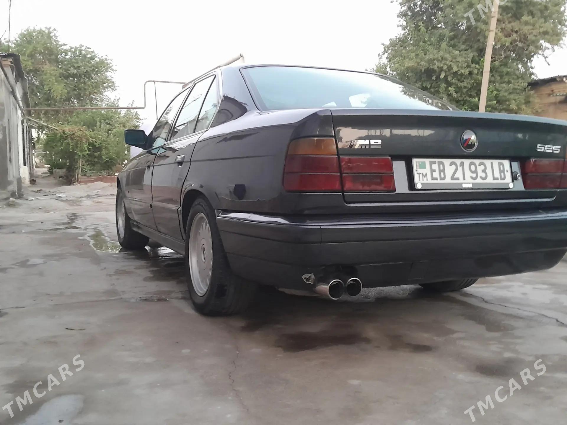 BMW 520 1991 - 56 000 TMT - Туркменабат - img 4