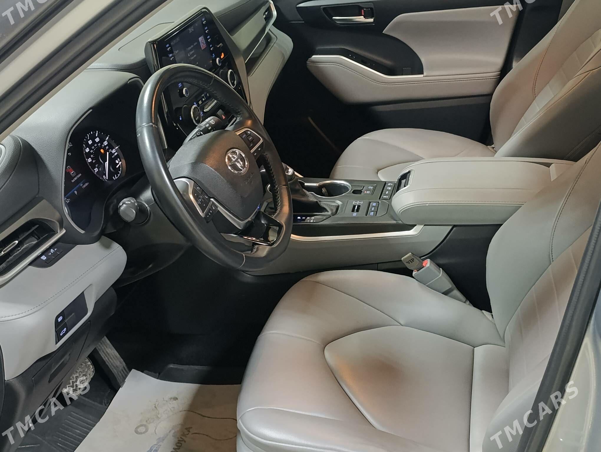 Toyota Highlander 2021 - 540 000 TMT - Дянев - img 8