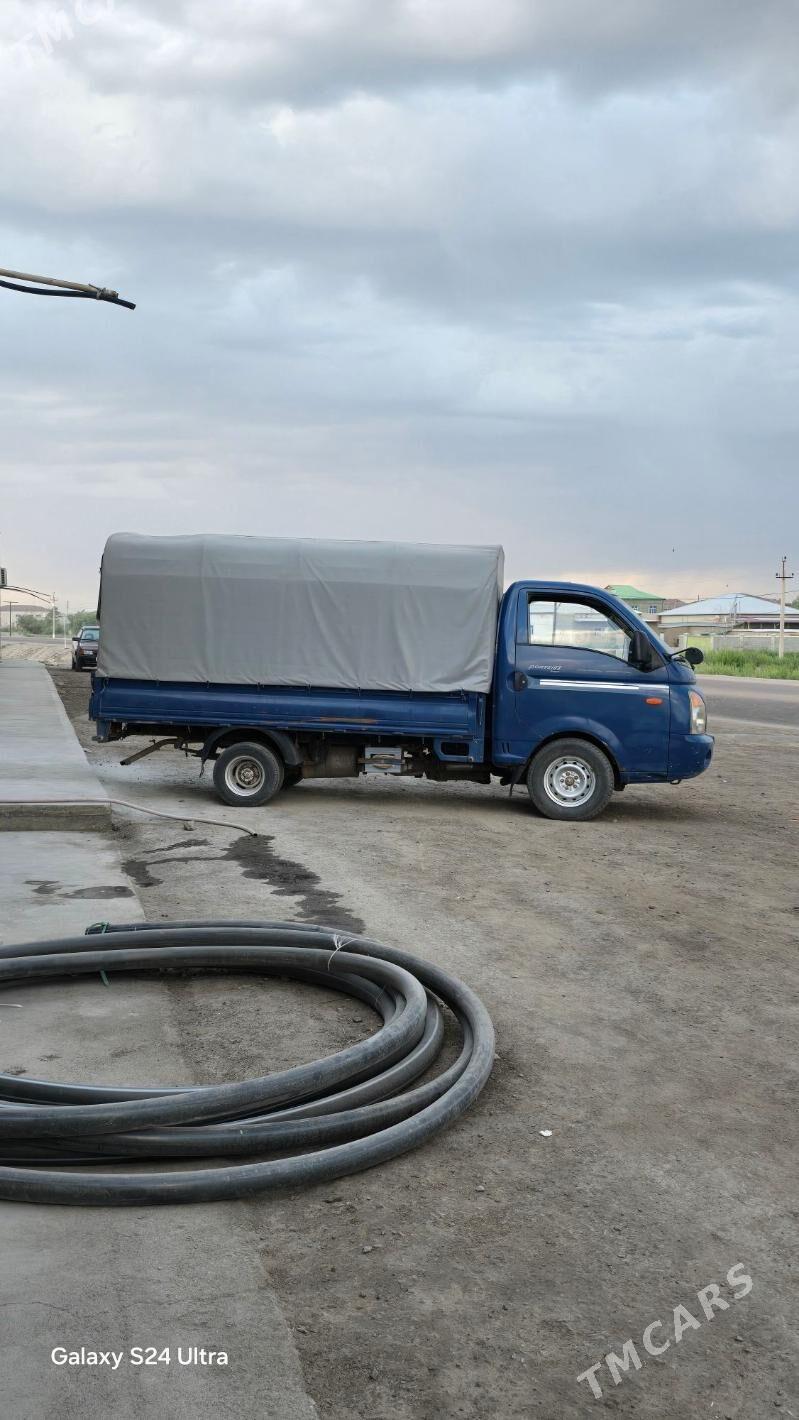 Kia Bongo 2004 - 110 000 TMT - Дашогуз - img 5