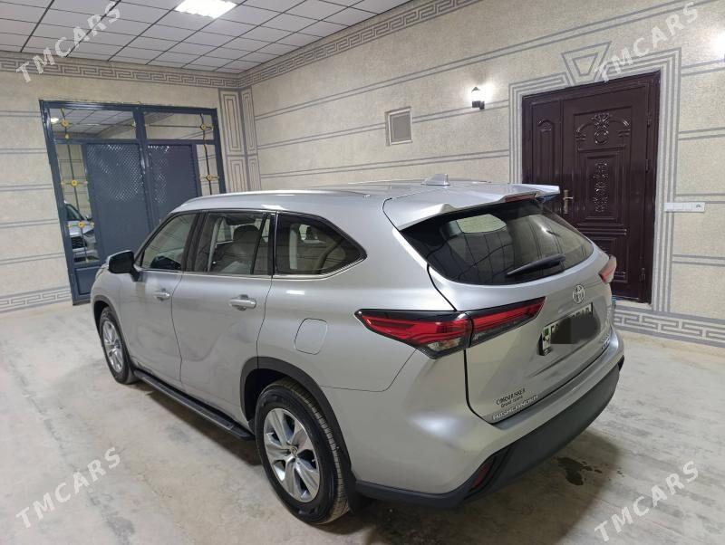 Toyota Highlander 2021 - 540 000 TMT - Дянев - img 6