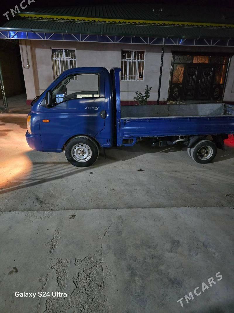 Kia Bongo 2004 - 110 000 TMT - Дашогуз - img 3