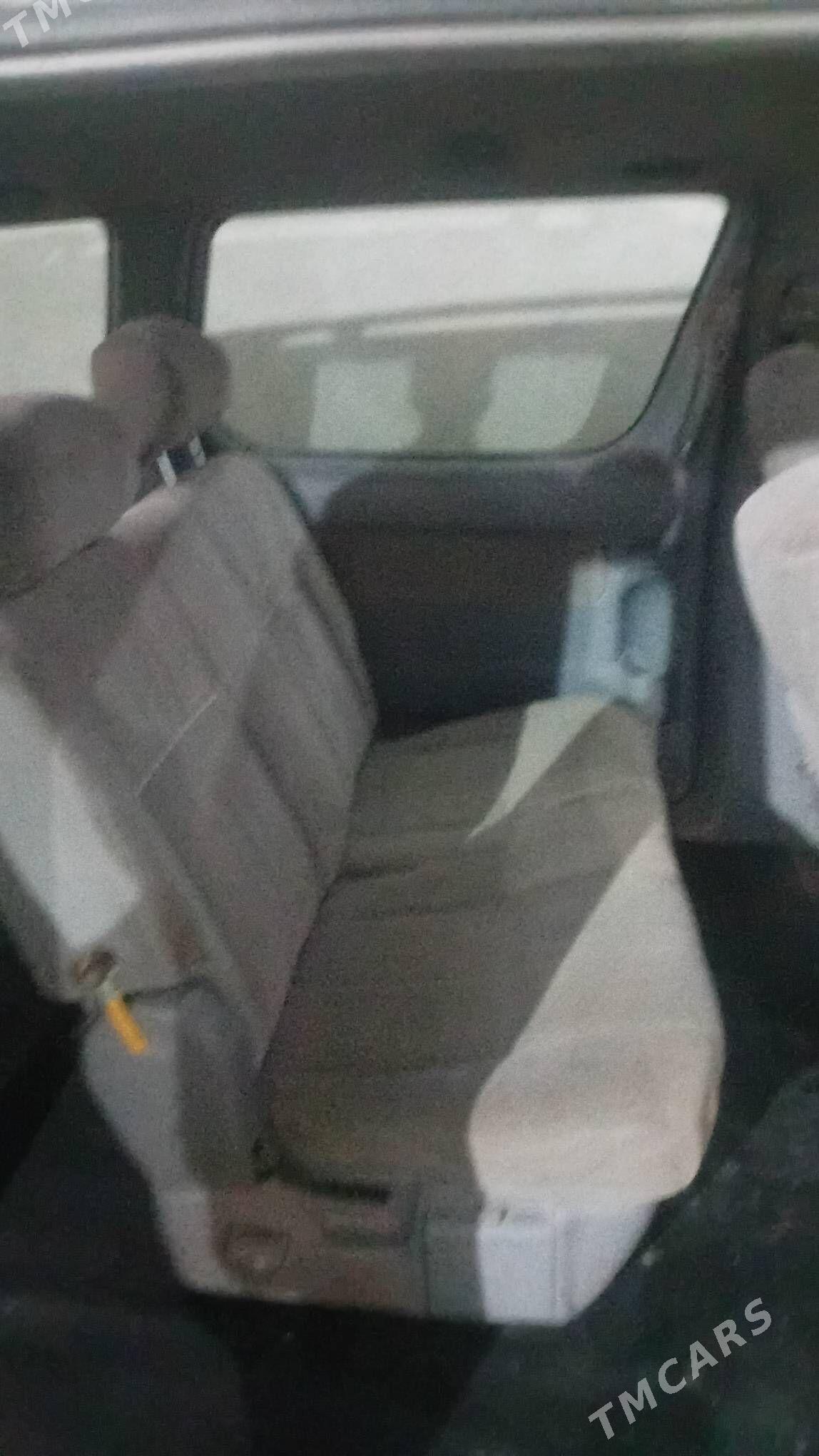 Toyota Sienna 2003 - 160 000 TMT - Туркменабат - img 3