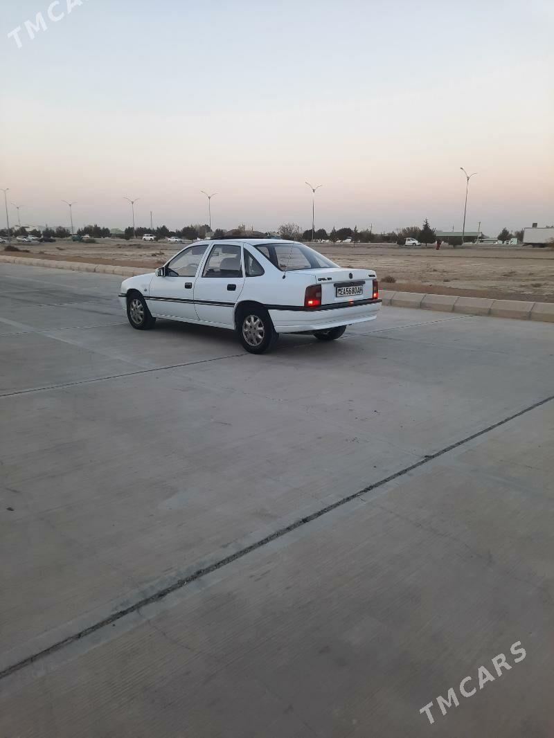 Opel Vectra 1992 - 43 000 TMT - Бахарден - img 4