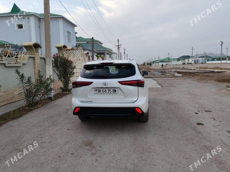 Toyota Highlander 2021 - 600 000 TMT - Балканабат - img 2