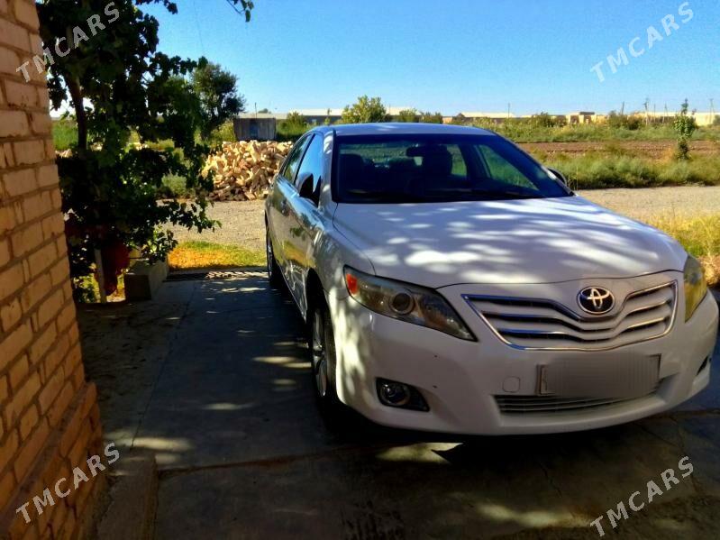 Toyota Camry 2010 - 155 000 TMT - Сакар - img 2