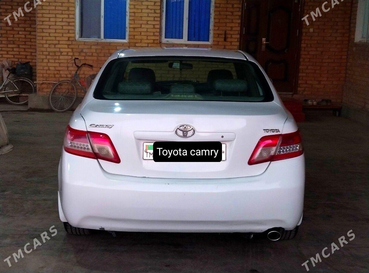 Toyota Camry 2010 - 155 000 TMT - Сакар - img 1
