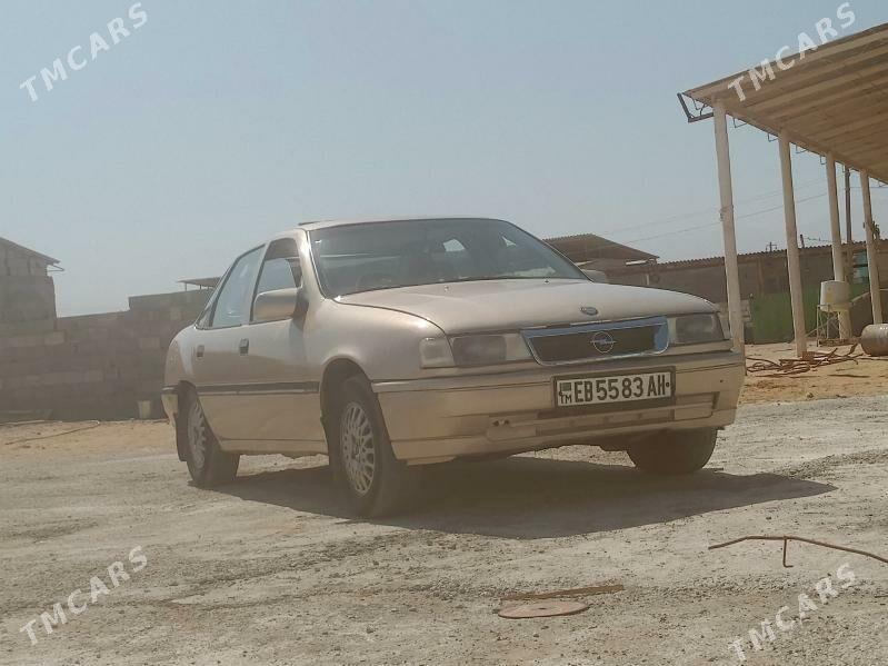 Opel Vectra 1992 - 45 000 TMT - Garadamak - img 3