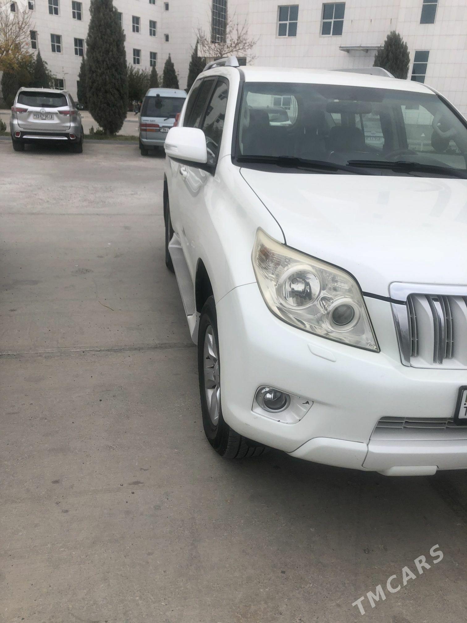 Toyota Land Cruiser Prado 2011 - 510 000 TMT - Çärjew - img 5