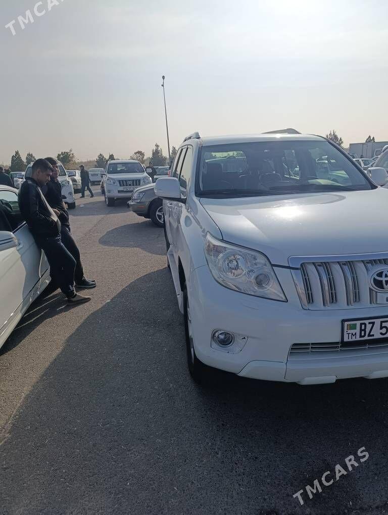 Toyota Land Cruiser Prado 2011 - 510 000 TMT - Çärjew - img 2