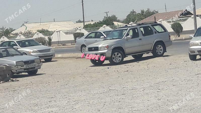 Nissan Pathfinder 2002 - 120 000 TMT - Бабадайхан - img 3