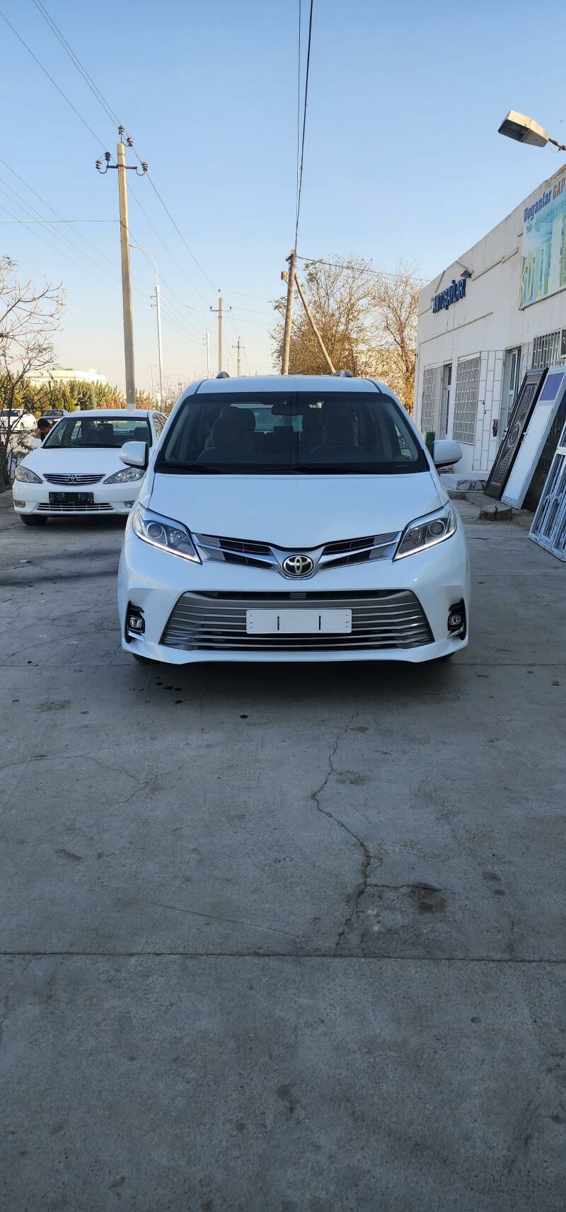 Toyota Sienna 2012 - 280 000 TMT - Bäherden - img 2