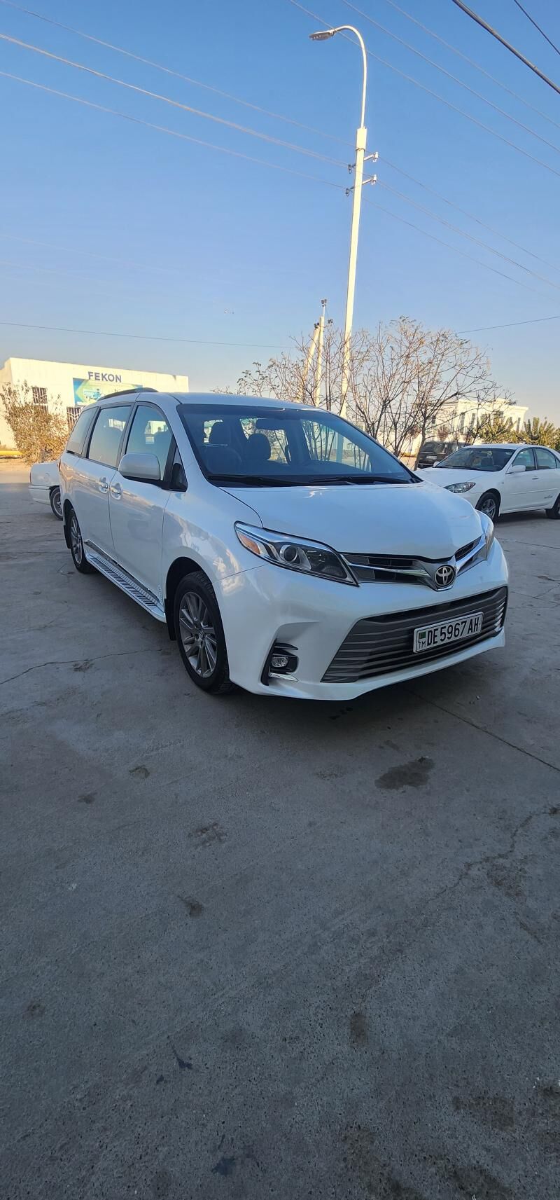 Toyota Sienna 2012 - 280 000 TMT - Bäherden - img 7