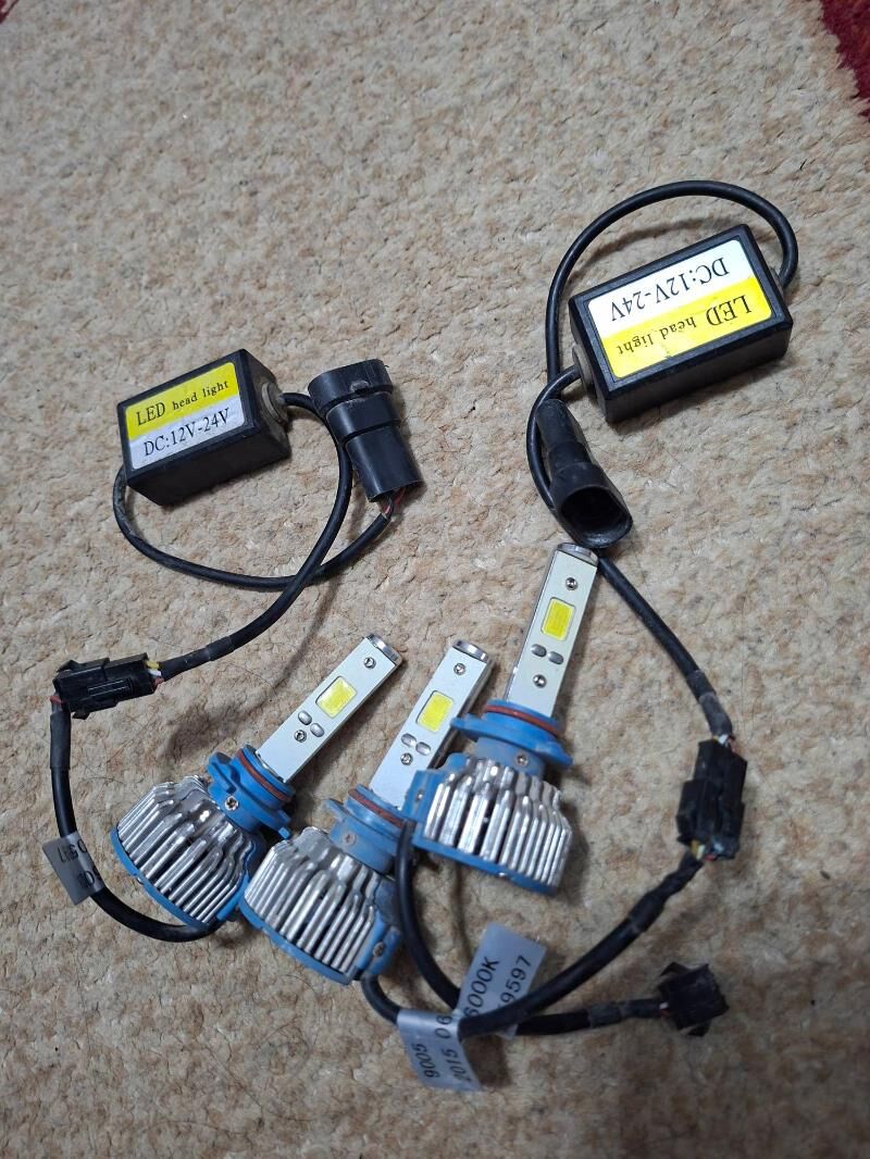 лампы от Тойоты 250 TMT - Туркменабат - img 1