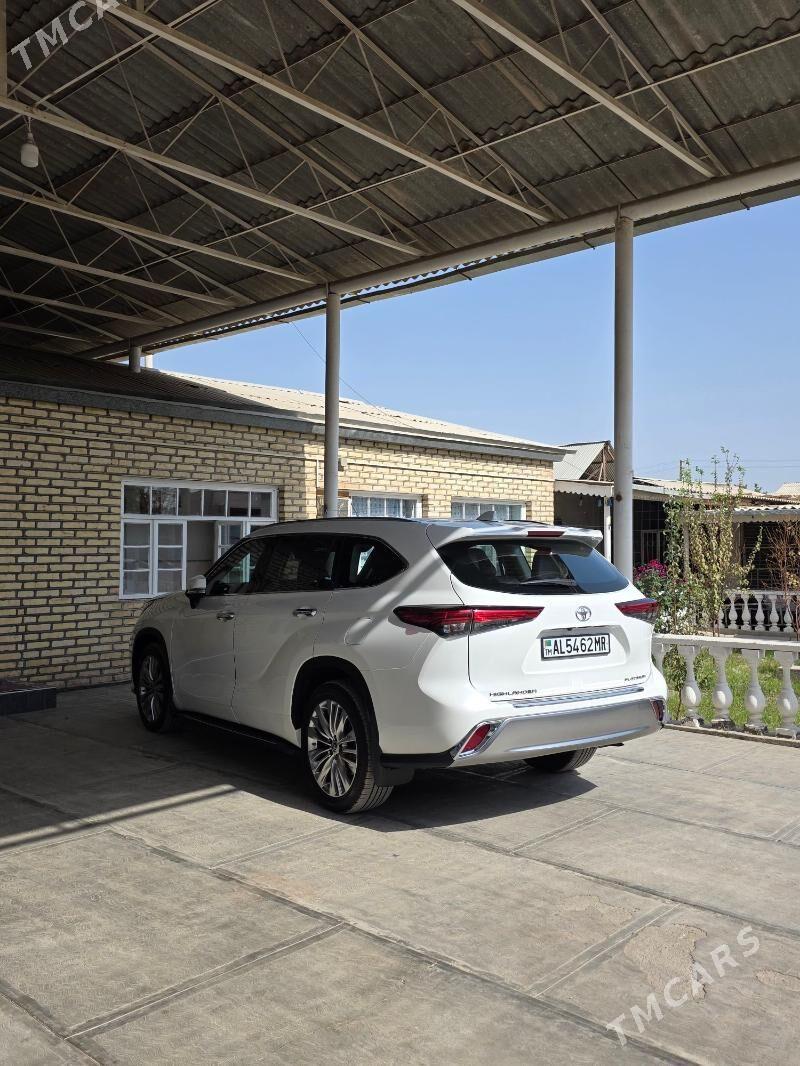Toyota Highlander 2021 - 550 000 TMT - Мары - img 3
