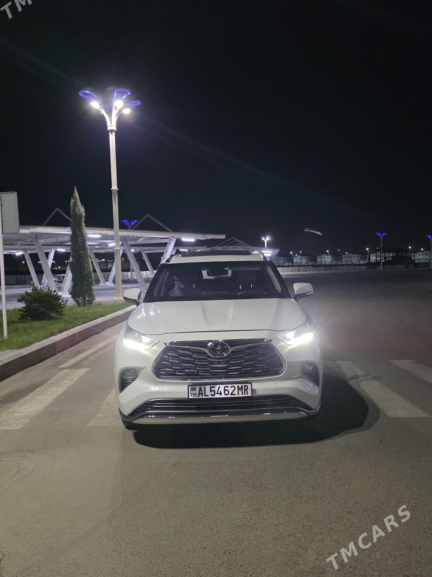 Toyota Highlander 2021 - 550 000 TMT - Мары - img 5