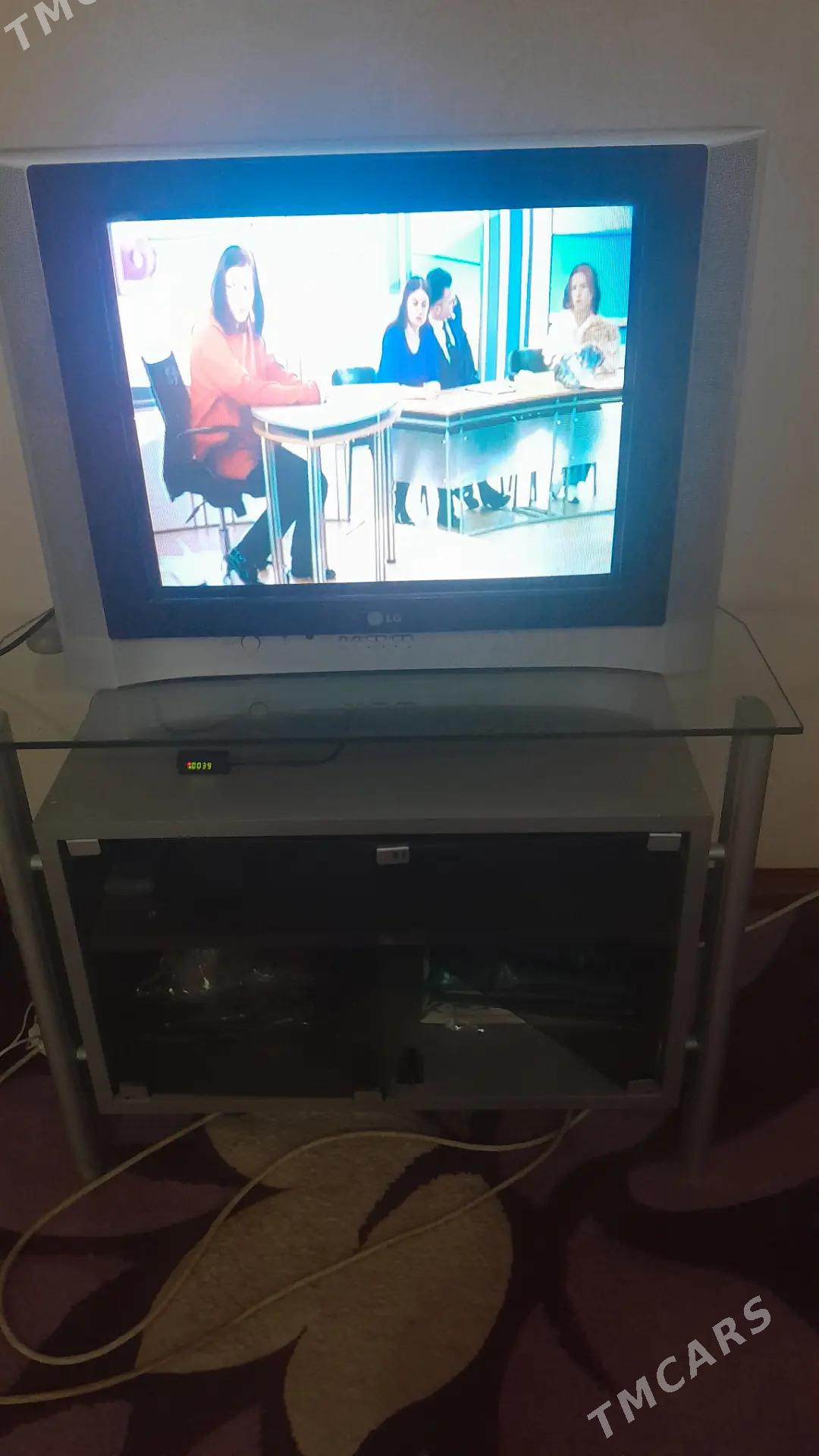 ТЕЛЕВИЗОР И ПОДСТАВКА - Aşgabat - img 1