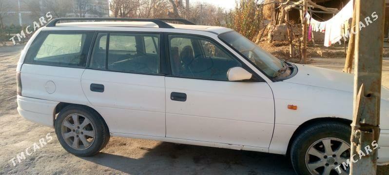 Opel Astra 1995 - 46 000 TMT - Gurbansoltan Eje - img 1